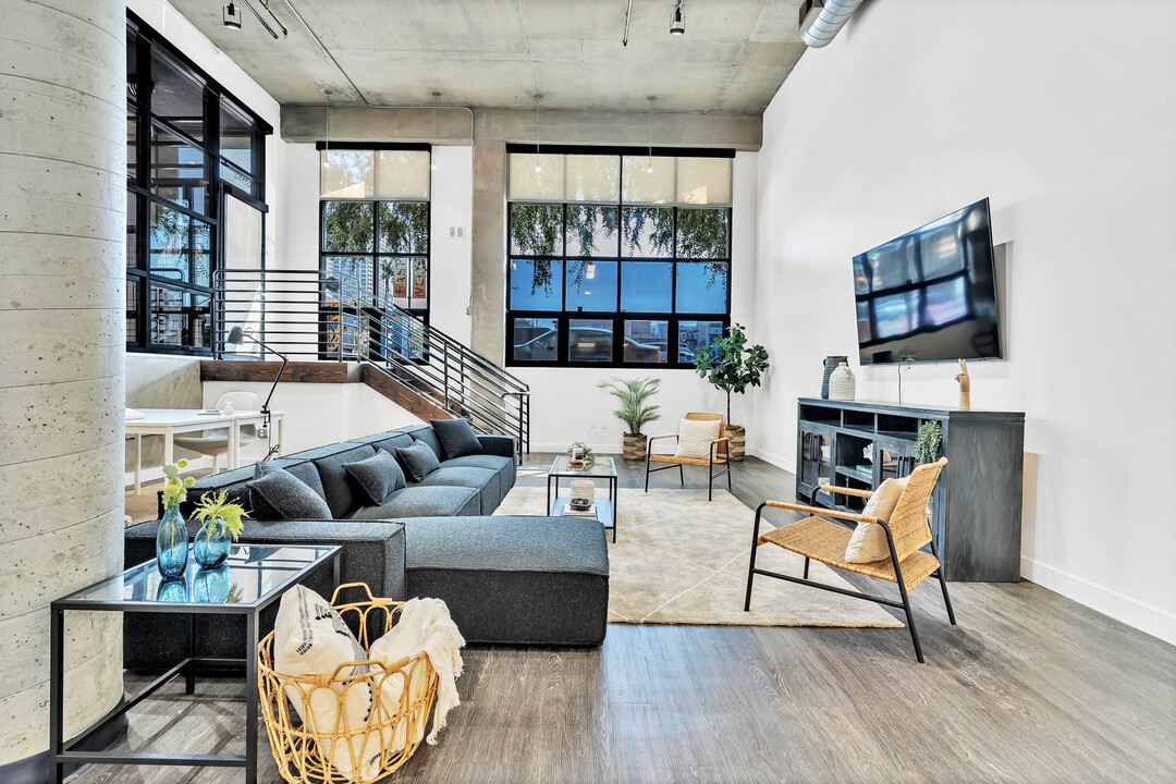 777 Sixth Ave #127