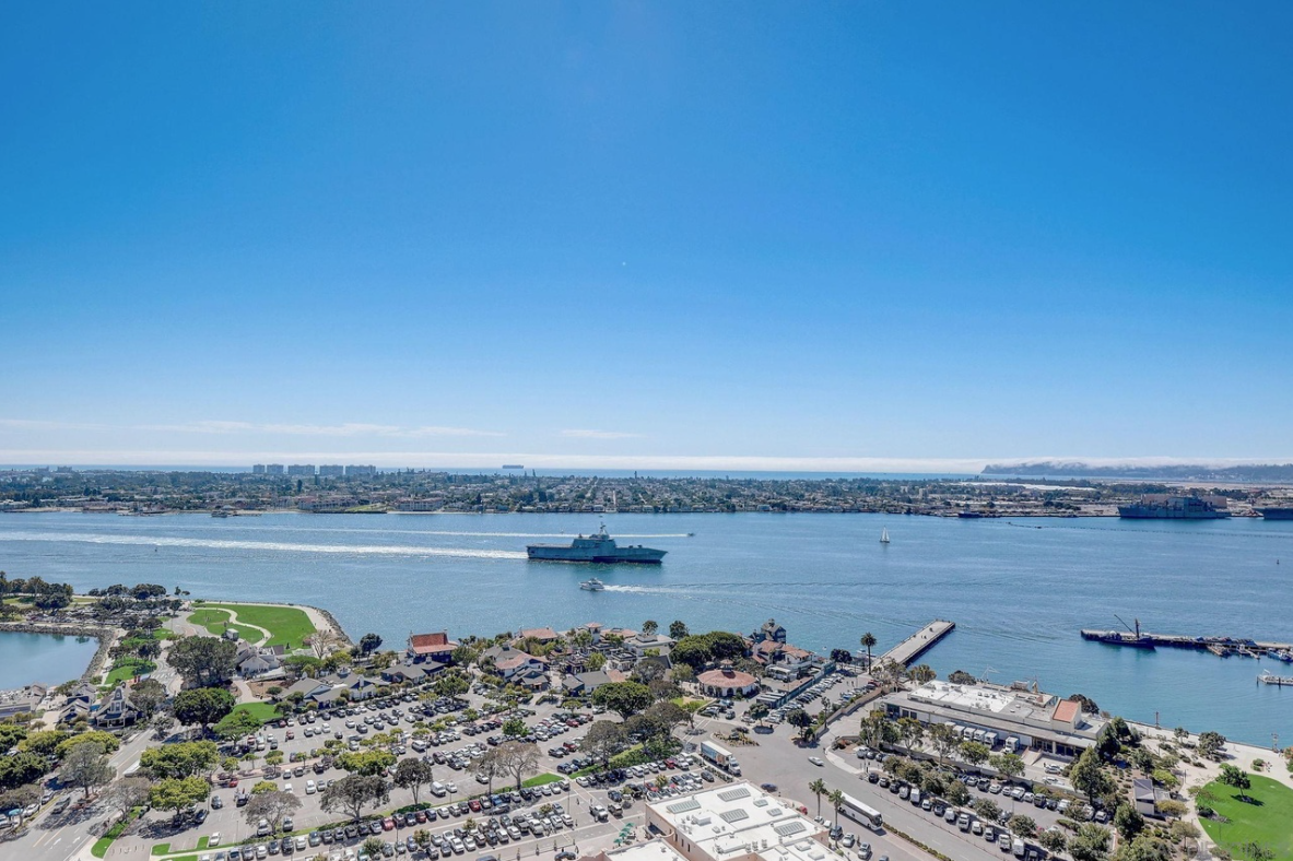 700 West Harbor Drive - 2902