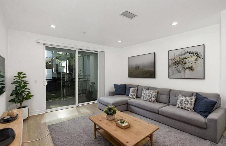 525 11th Avenue - 1203